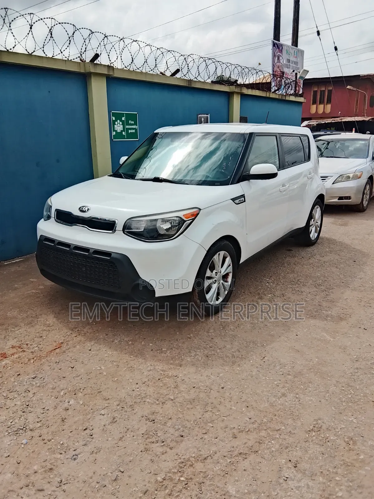 Kia Soul 4dr Wagon (1.6L 4cyl 6M) 2015 White