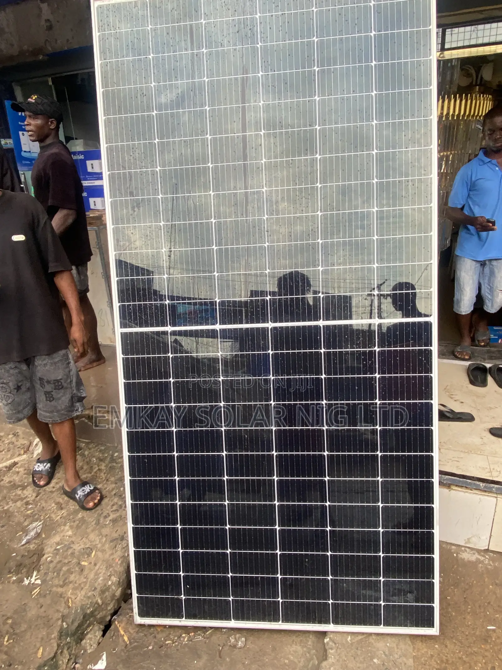 650 Watts Ja Solar Panel