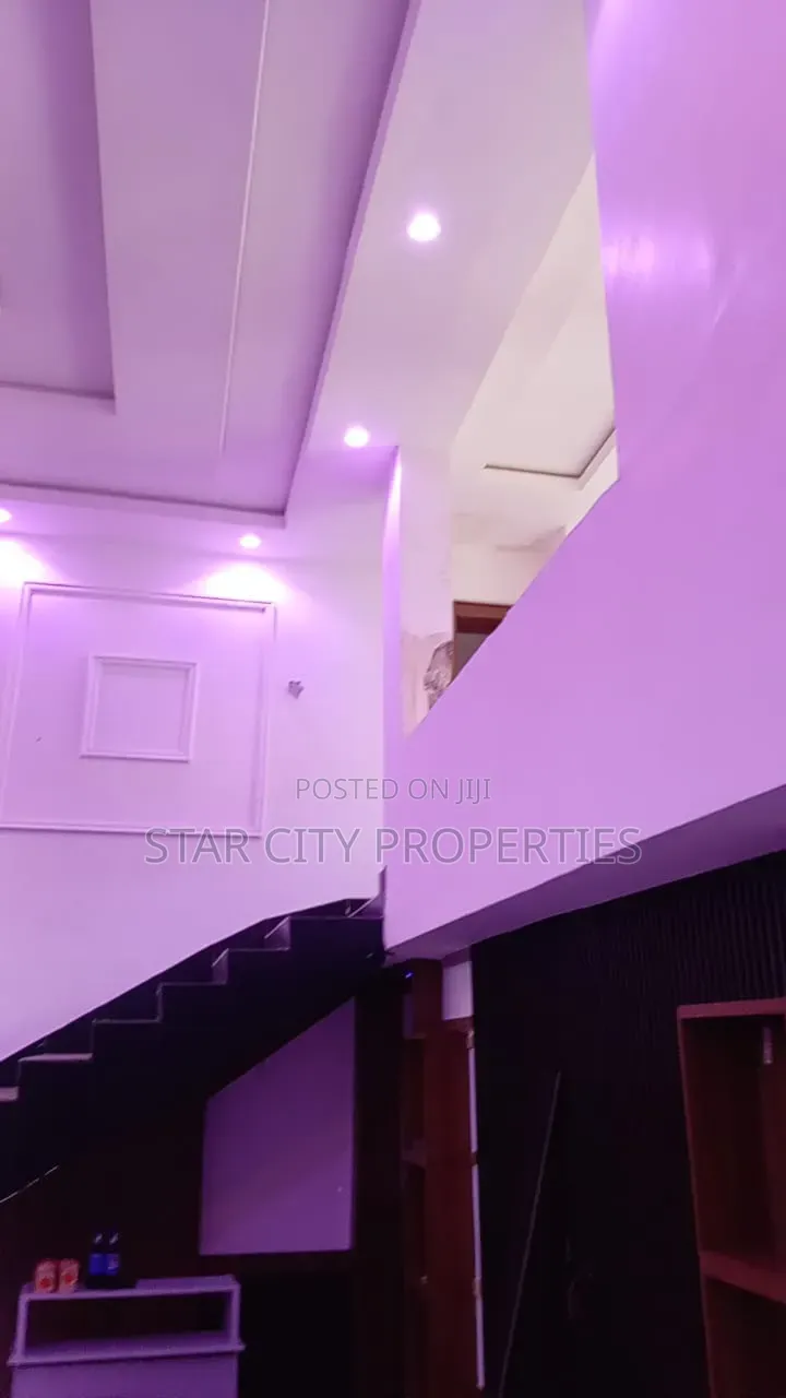4bdrm Duplex in Omole Phase 2 for rent