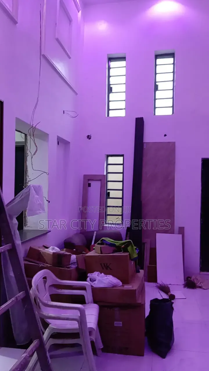 4bdrm Duplex in Omole Phase 2 for rent