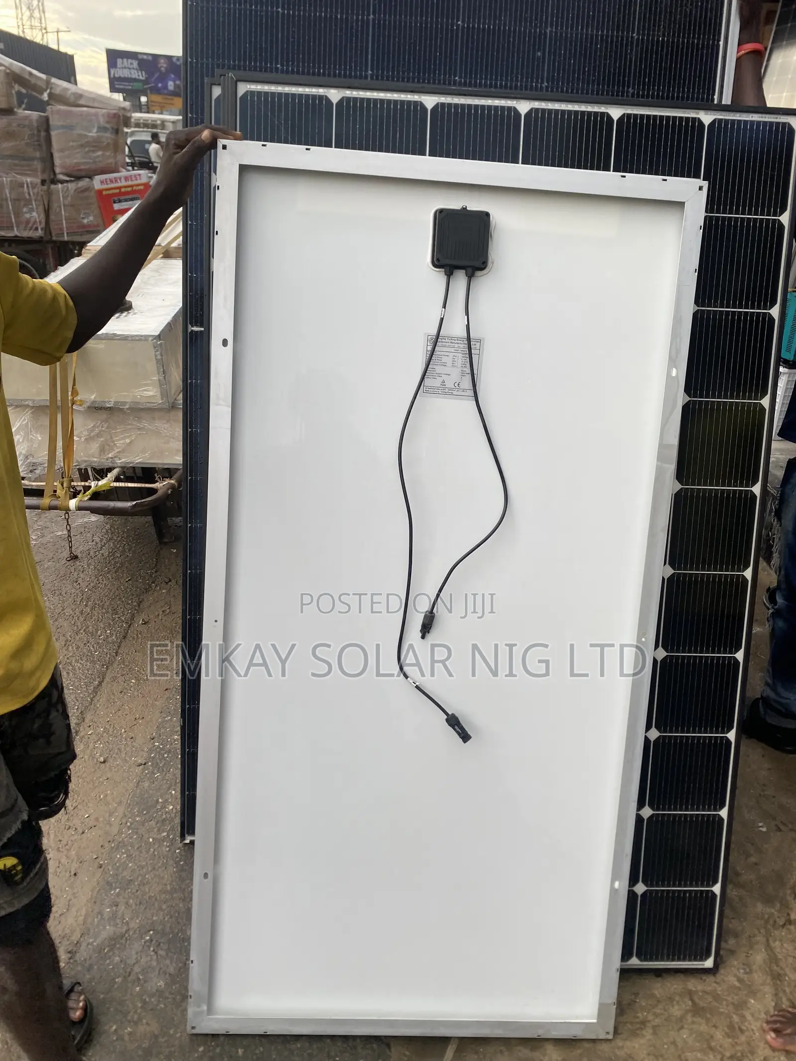 200 Watts Canadian Solar Panel