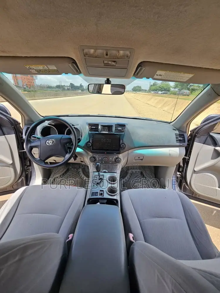Toyota Highlander 2010 Gray