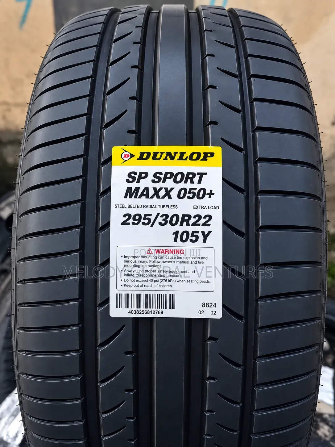 295/30 R22 Dunlop Tyre Made in Japan