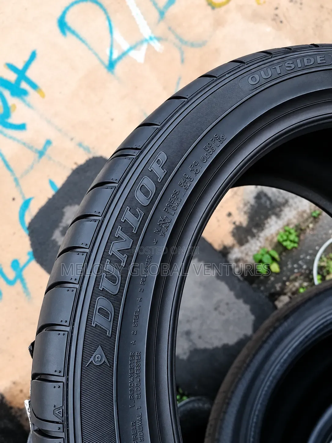 295/30 R22 Dunlop Tyre Made in Japan
