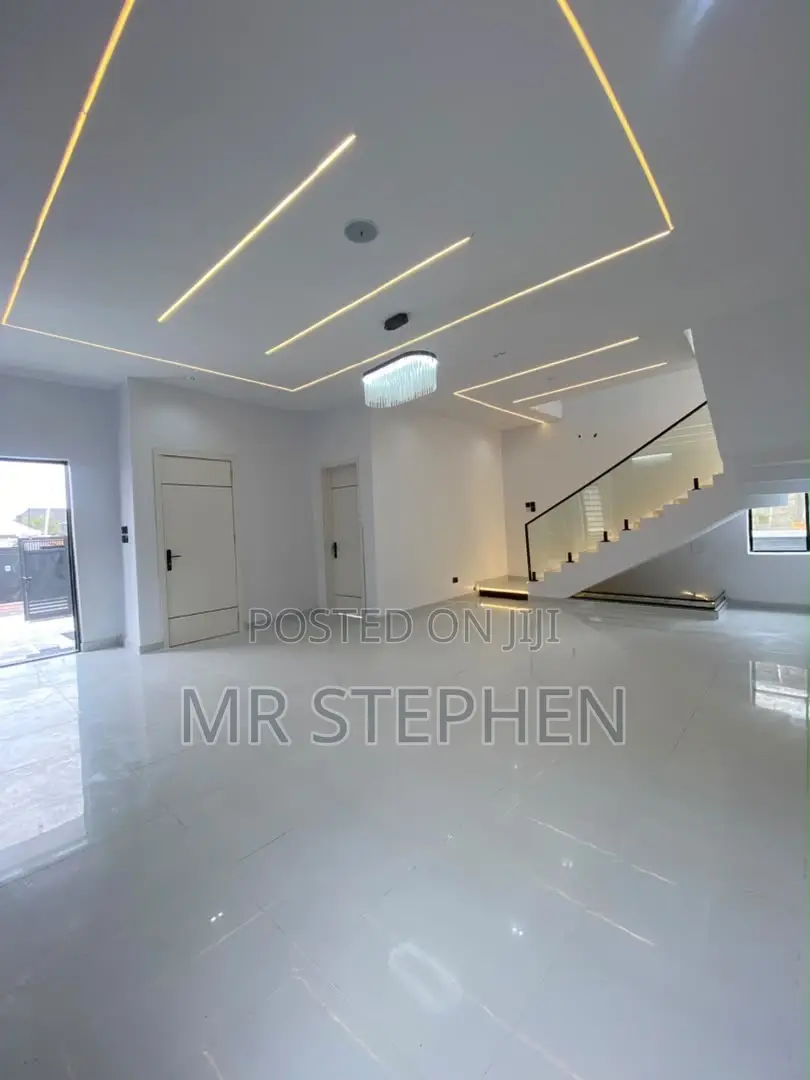 4bdrm Duplex in Sangotedo for sale