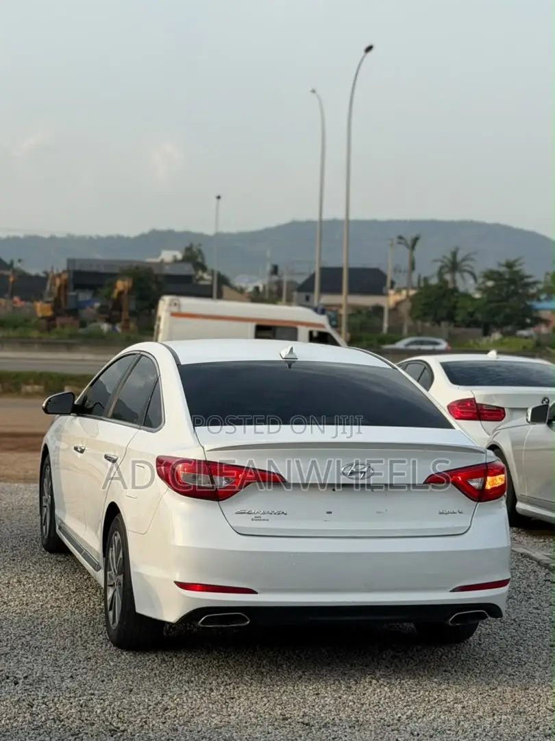 Hyundai Sonata Sport Sedan FWD (2.4L 4cyl 6A) 2016 White