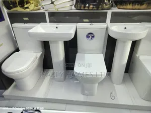 *Elegant Close-Coupled WC – Perfect for New Homes*