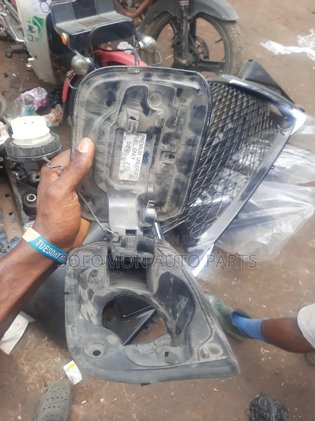 Complete Tank Cover Is250 2015 2017 2018 2019 2020 Complete