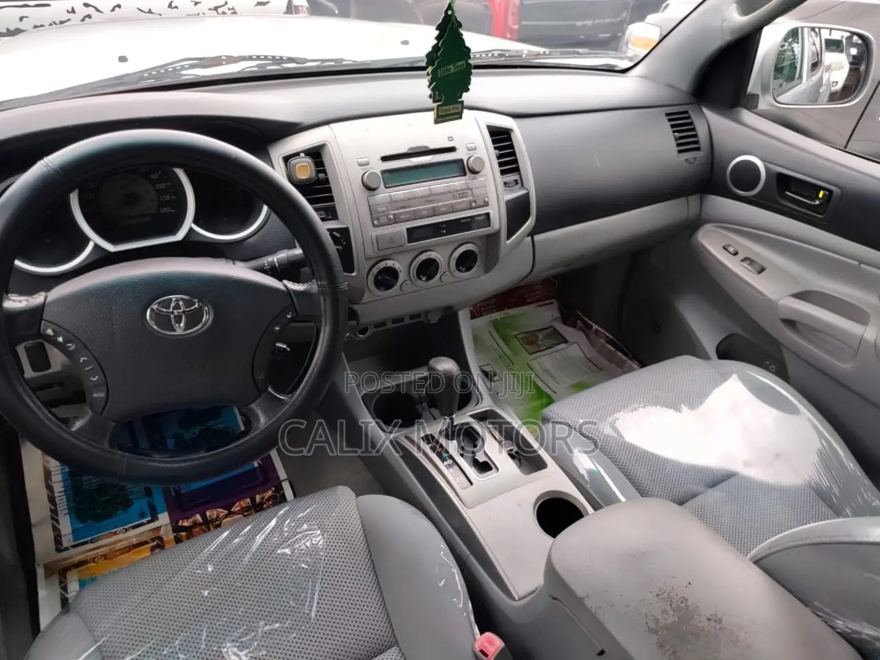 Toyota Tacoma 2010 Silver