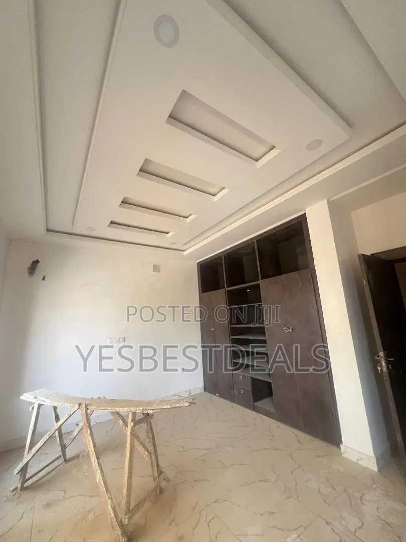Furnished 5bdrm Townhouse/Terrace in Guzape for sale