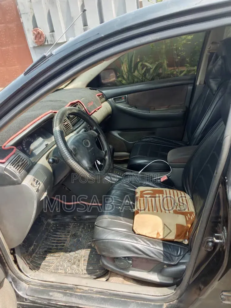 Toyota Corolla 2003 Black