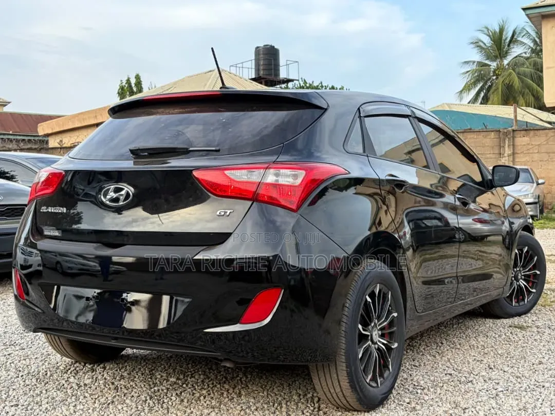 Hyundai Elantra 2015 Black