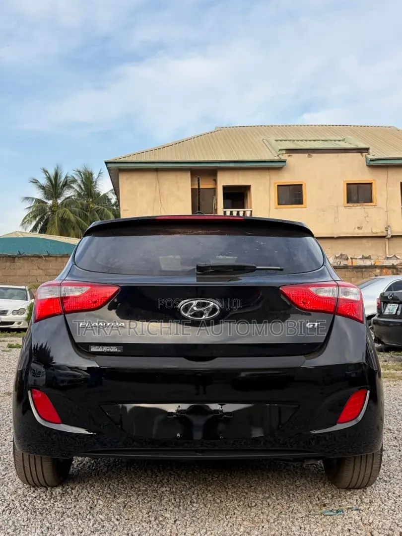 Hyundai Elantra 2015 Black