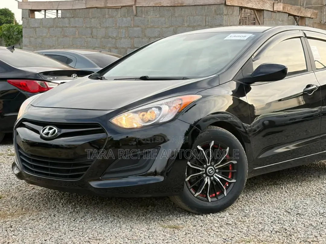 Hyundai Elantra 2015 Black