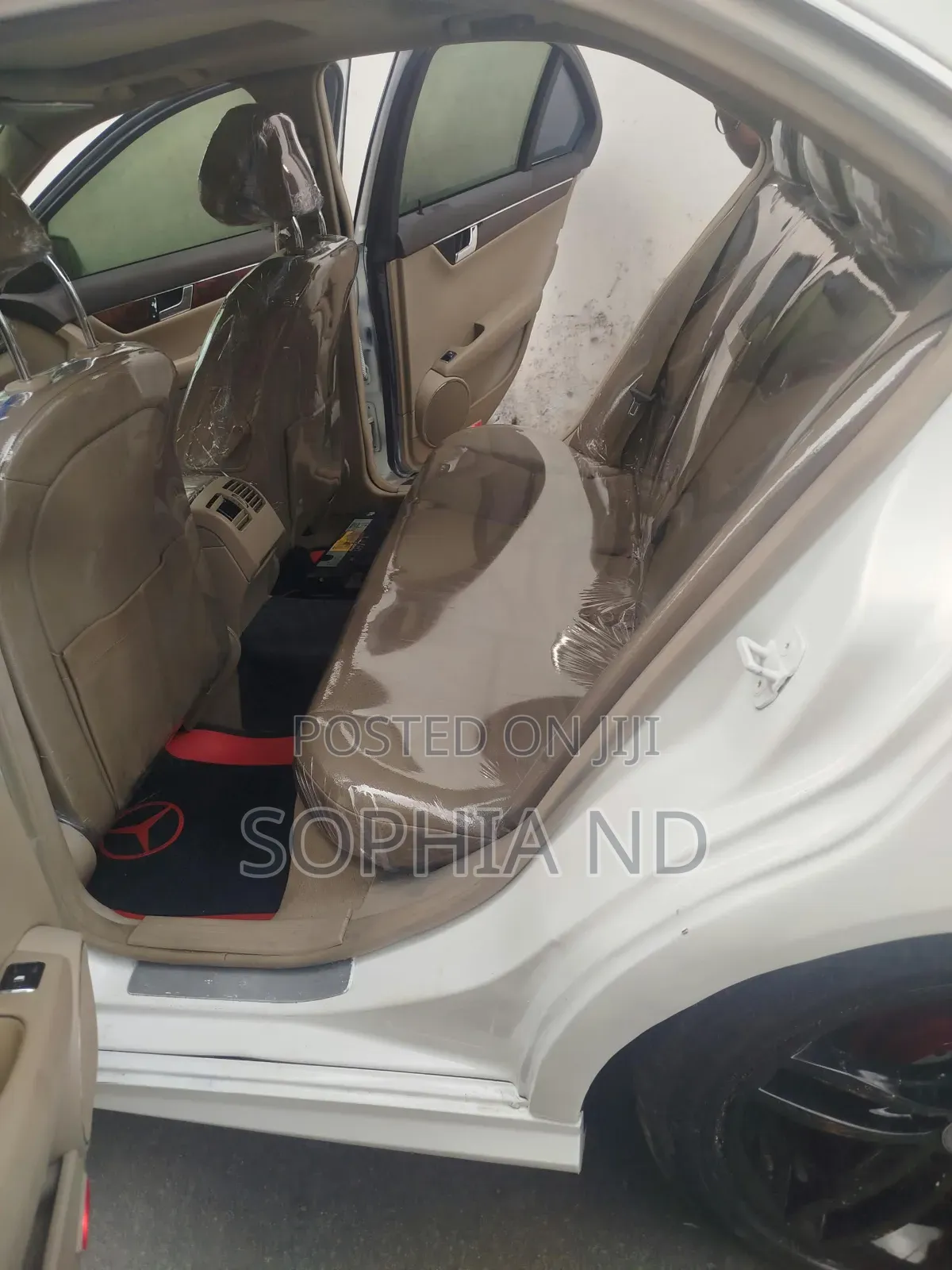 Mercedes-Benz C300 2010 White