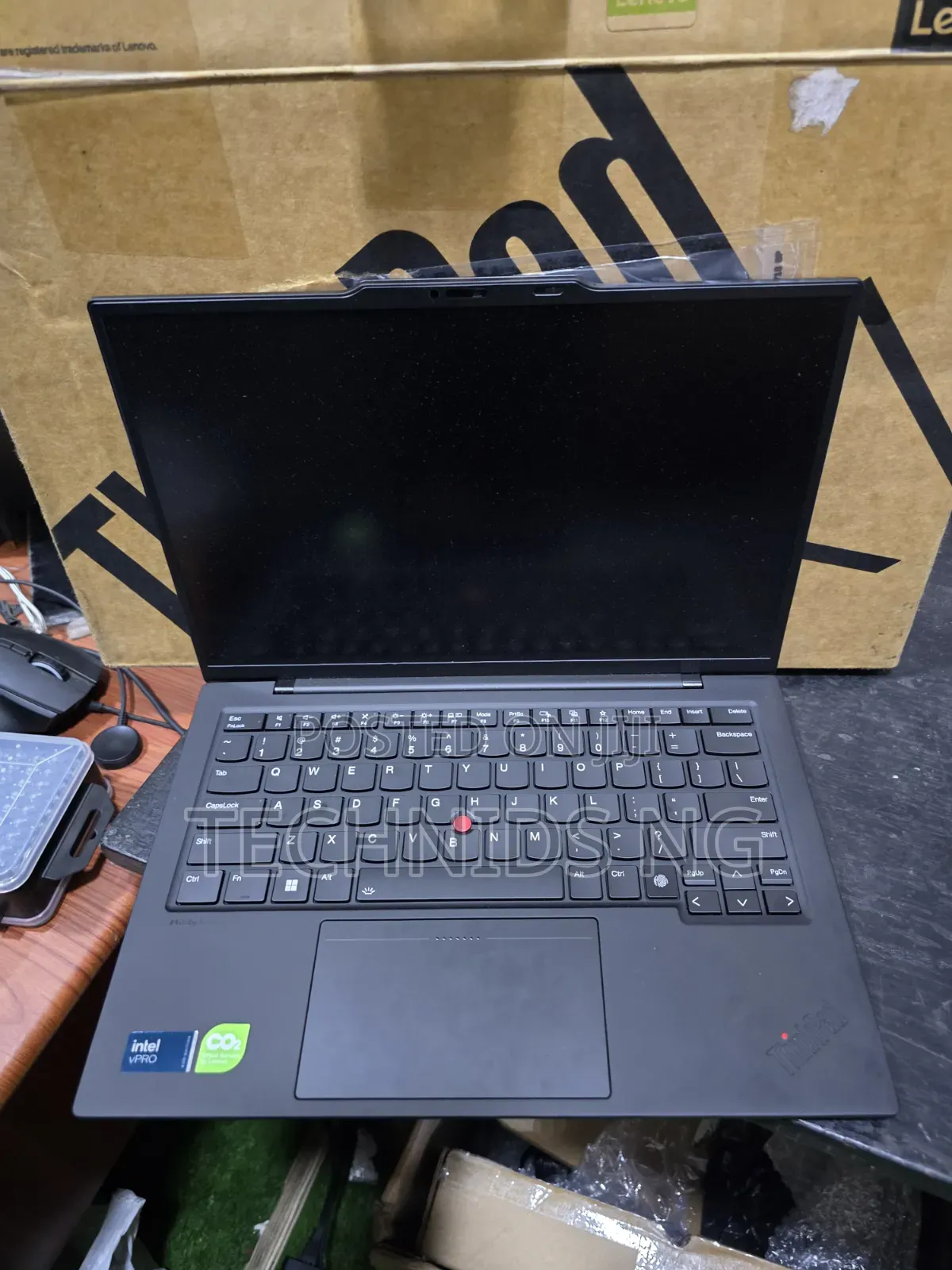 New Laptop Lenovo ThinkPad X1 Carbon 16GB Intel Core Ultra 7 SSD 2T