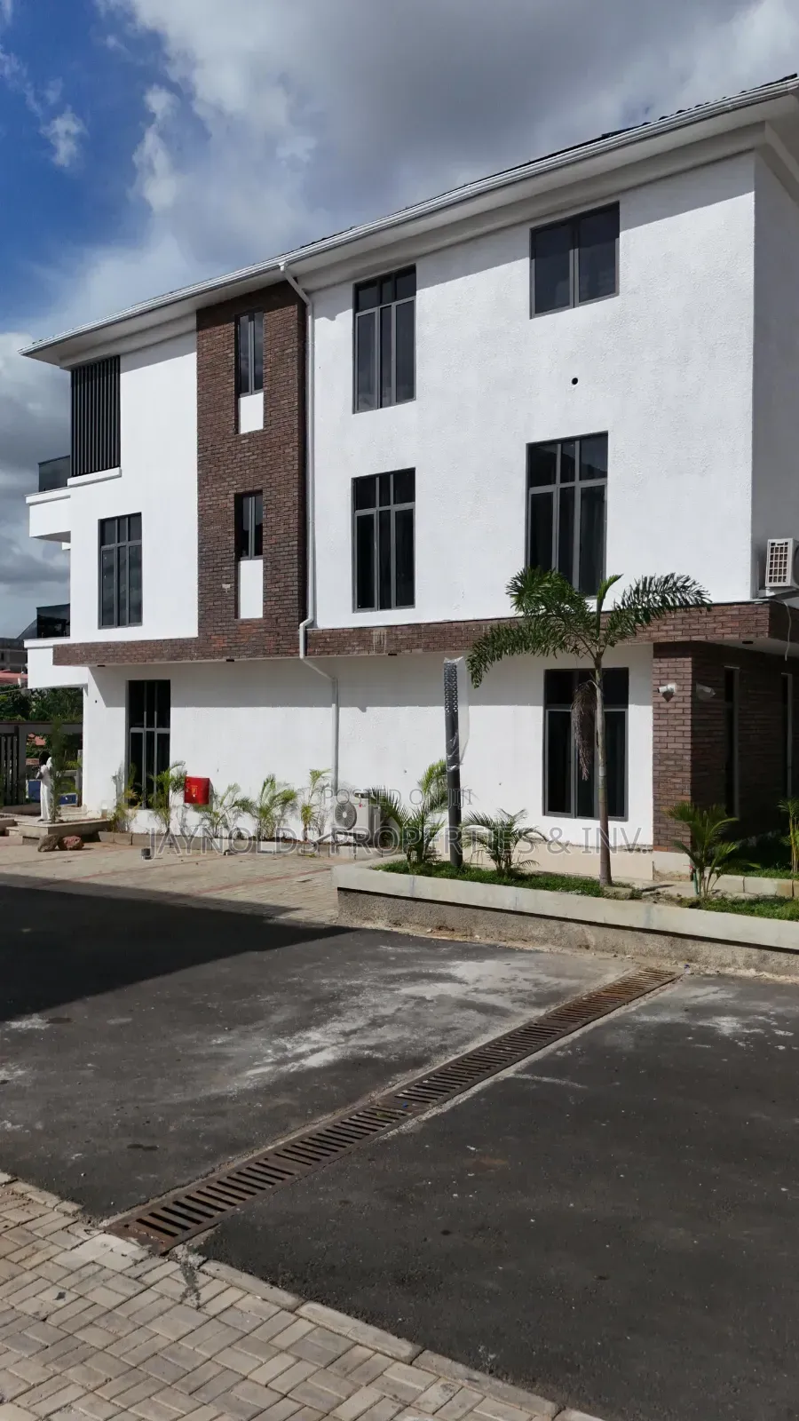Furnished 5bdrm Duplex in Asokoro for sale