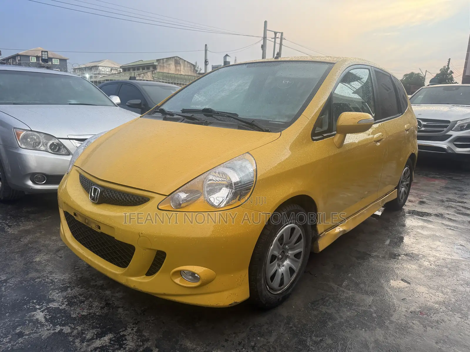 Honda Jazz 1.4 i-Vtec Automatic 2009 Yellow