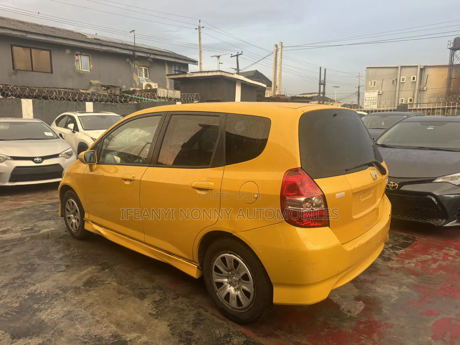 Honda Jazz 1.4 i-Vtec Automatic 2009 Yellow