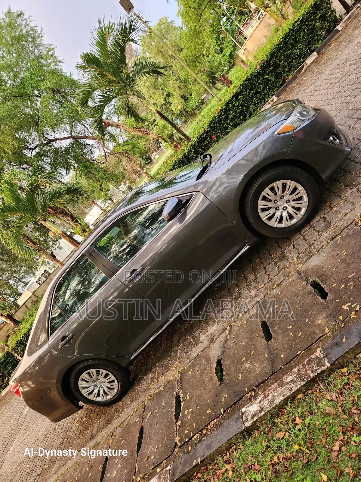 Toyota Camry LE 4dr Sedan (2.5L 4cyl 6A) 2014 Gray