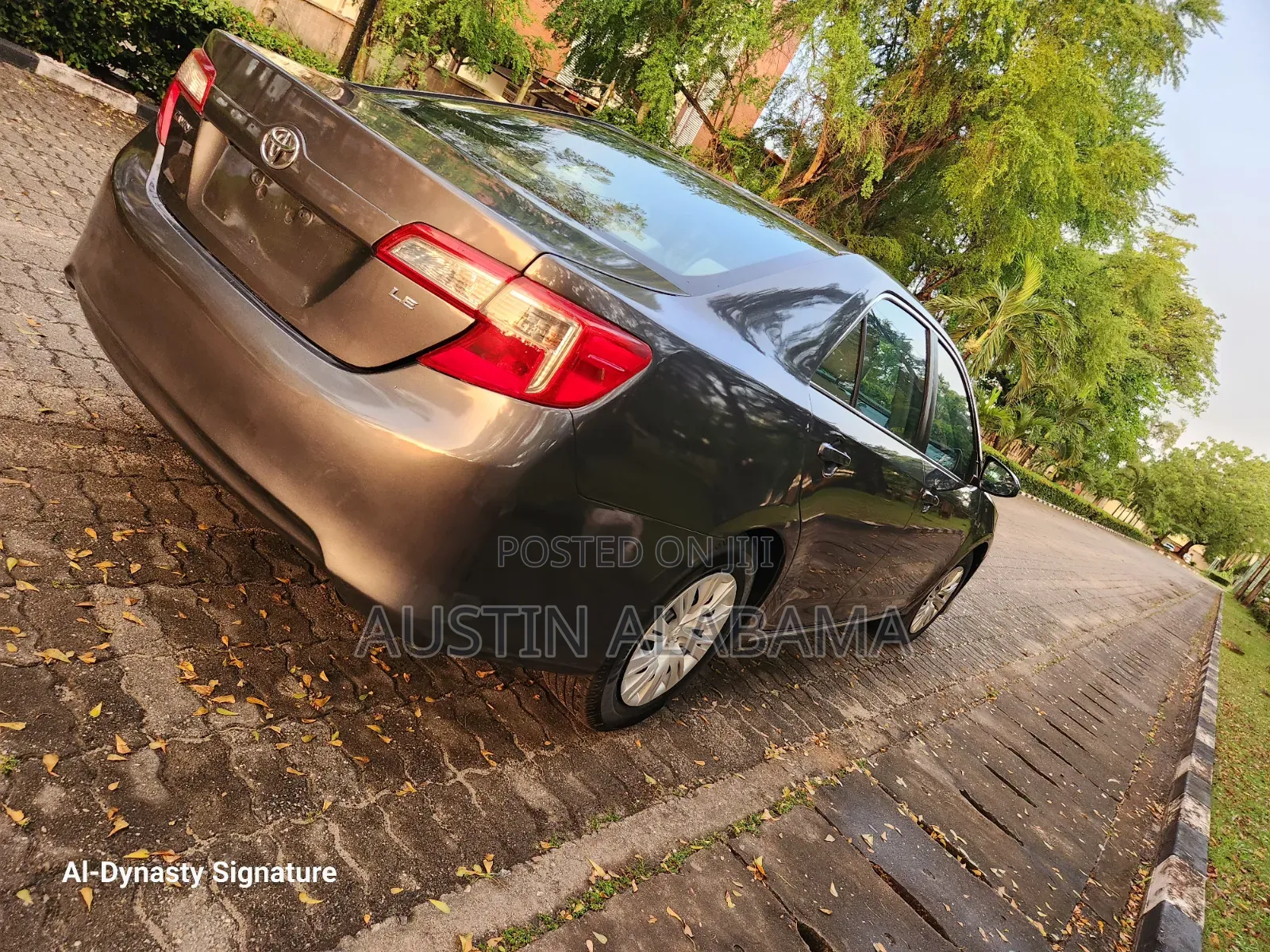 Toyota Camry LE 4dr Sedan (2.5L 4cyl 6A) 2014 Gray