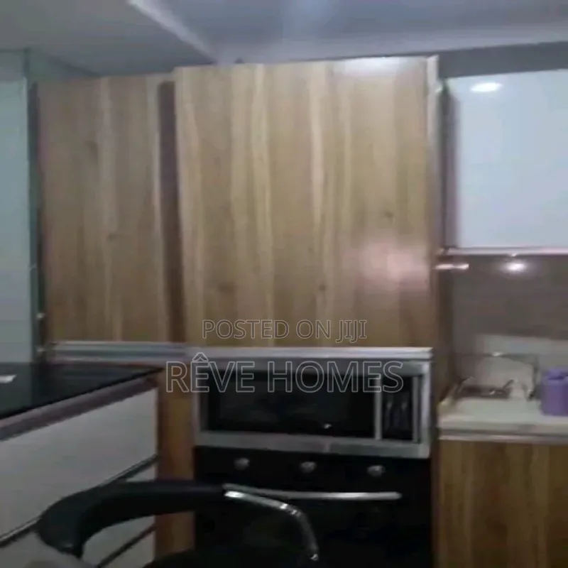 3bdrm Block of Flats in Ogudu GRA for rent
