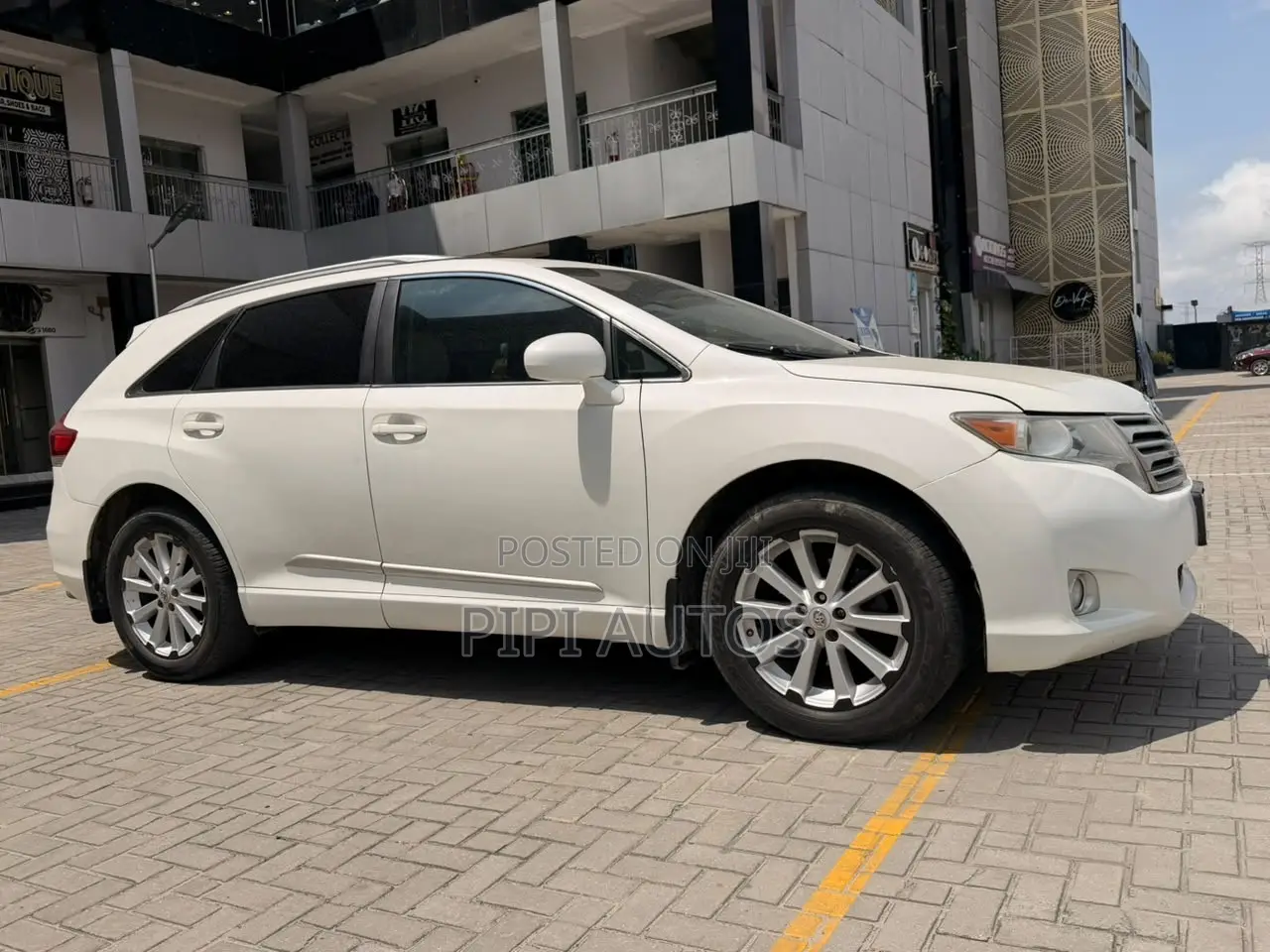 Toyota Venza 2011 White