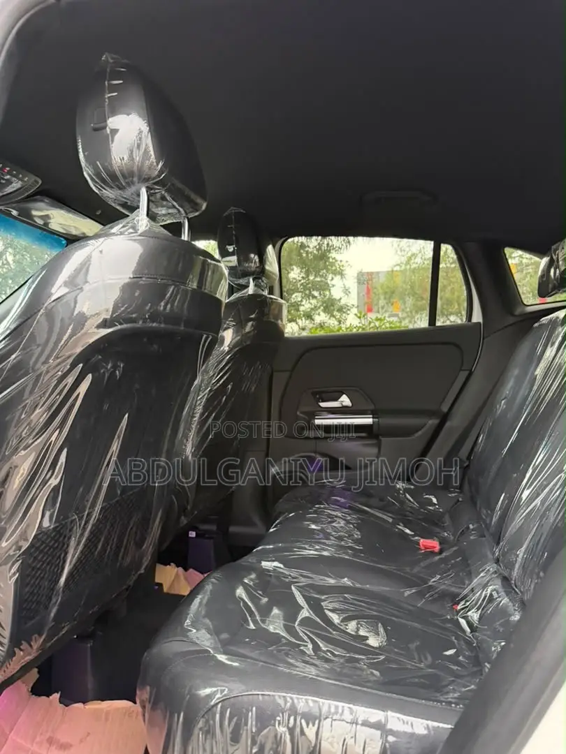 Mercedes-Benz GLA 250 2021 White