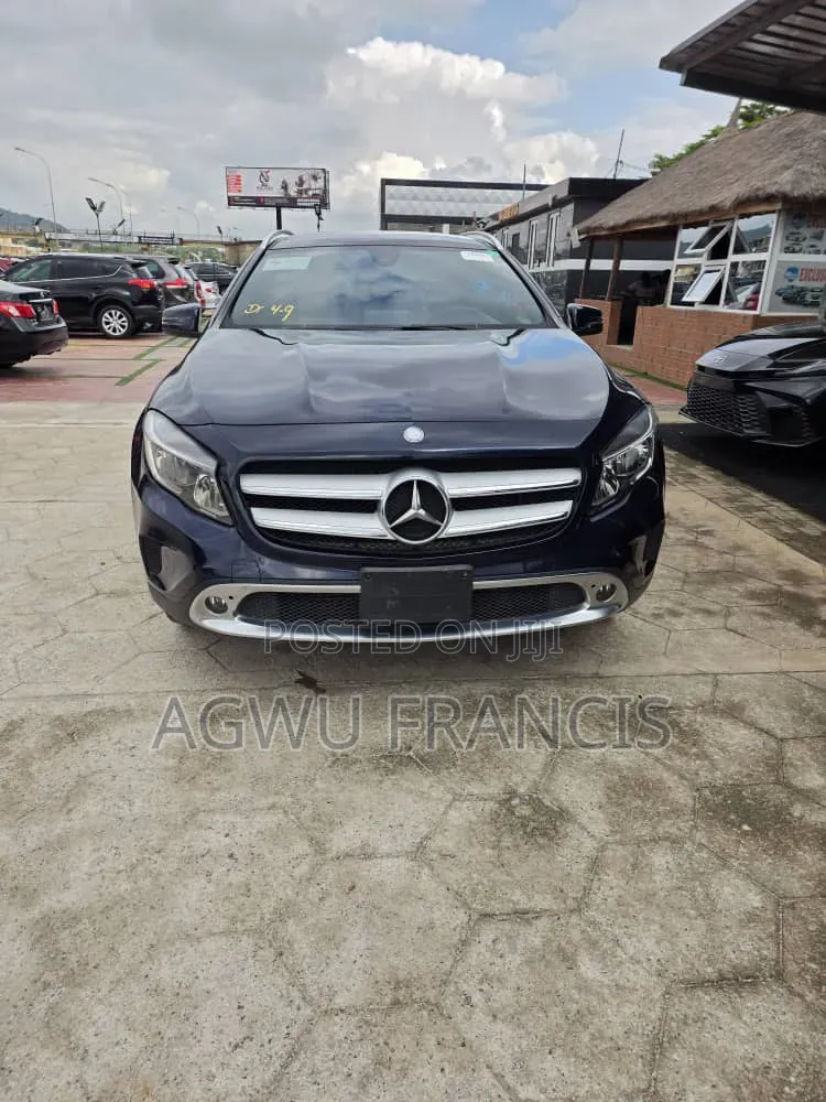 Mercedes-Benz GLA 250 2017 Blue