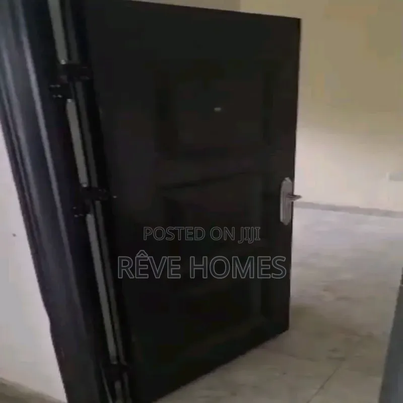 4bdrm Duplex in Sabo / Yaba for rent