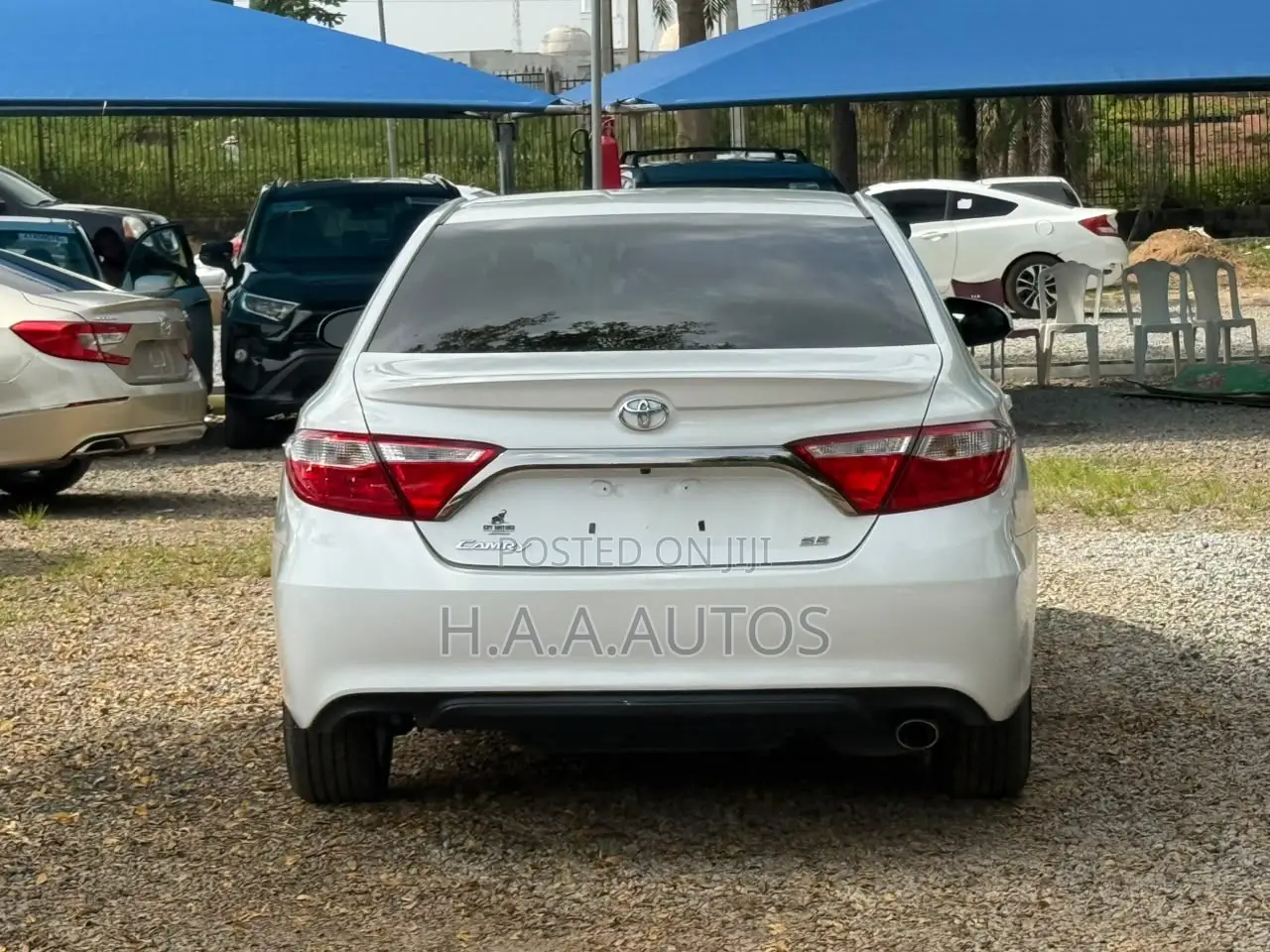 Toyota Camry SE 4dr Sedan (2.5L 4cyl 6A) 2016 White