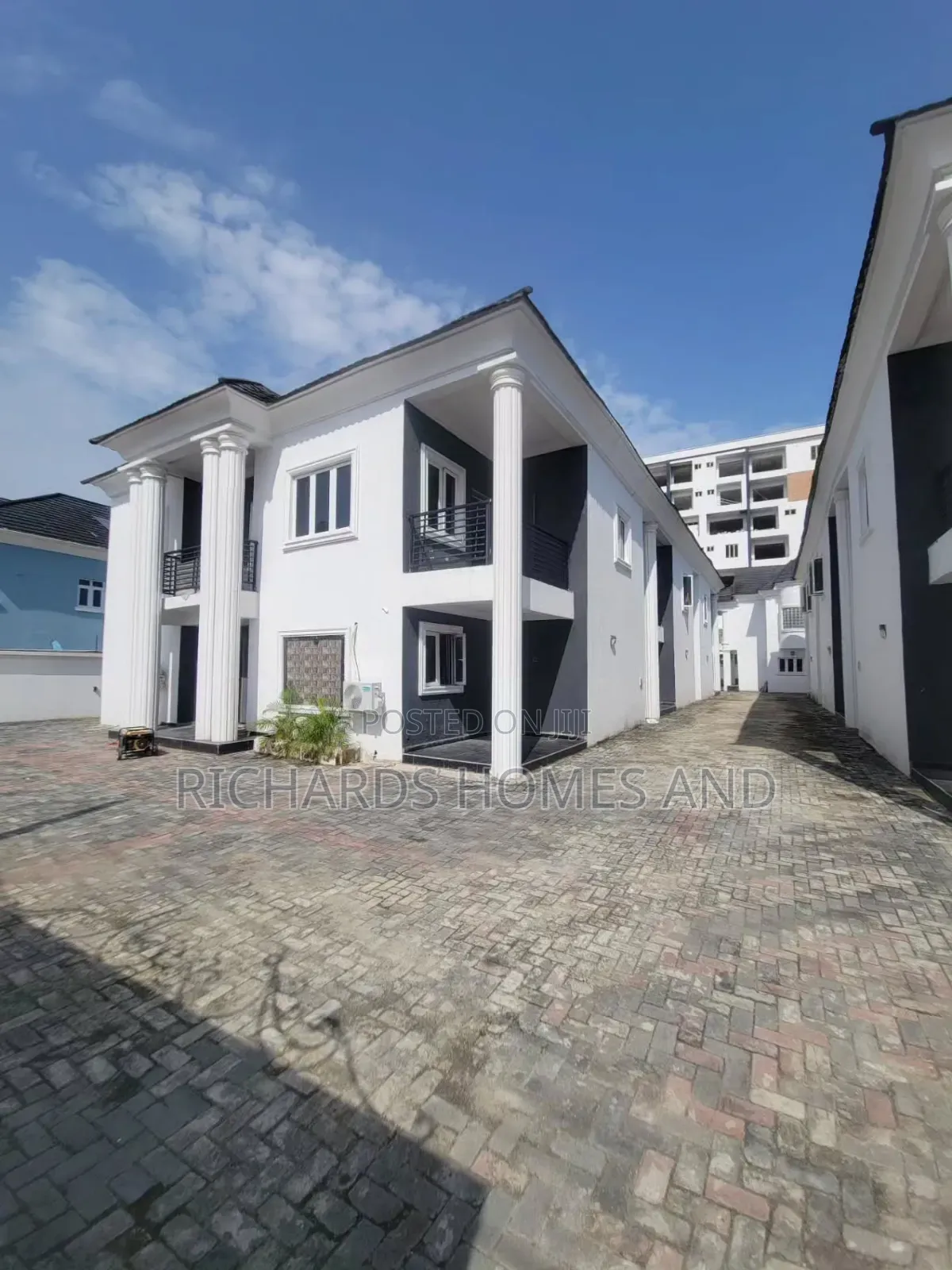 3bdrm Duplex in Lekki Phase 1 for rent