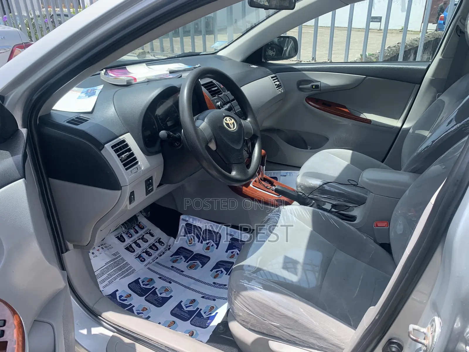 Toyota Corolla 2012 Silver