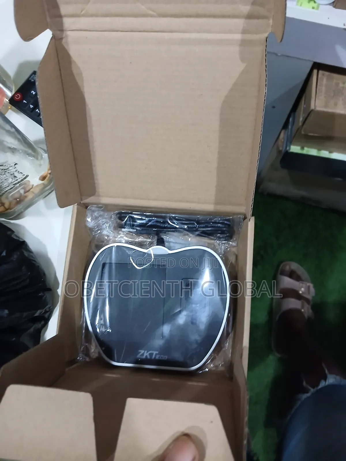 ZKTeco ZK8500R USB Fingerprint Scanner and Card Issuer