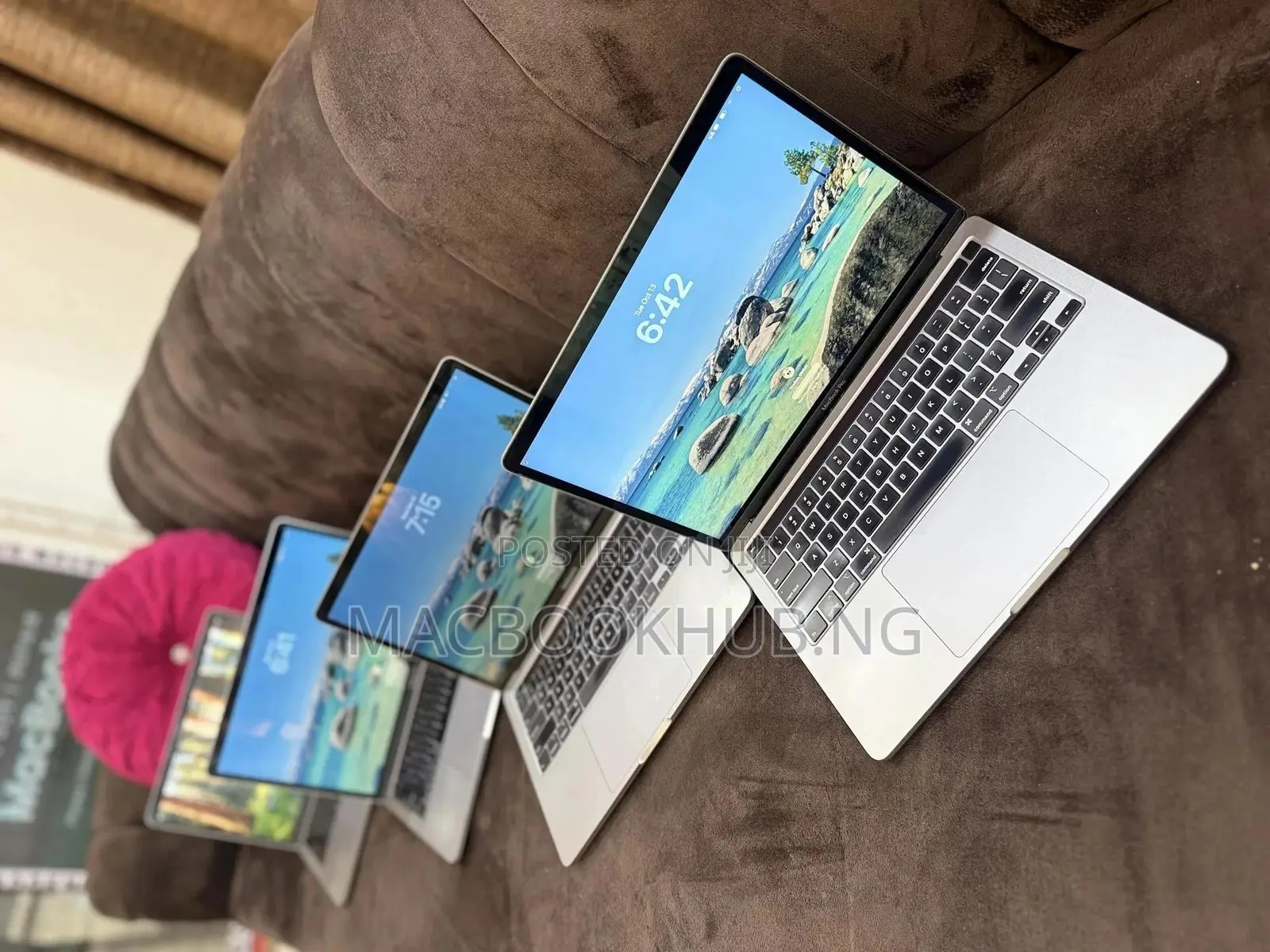 Laptop Apple MacBook Pro 2020 8GB Intel Core i5 SSHD (Hybrid) 256GB