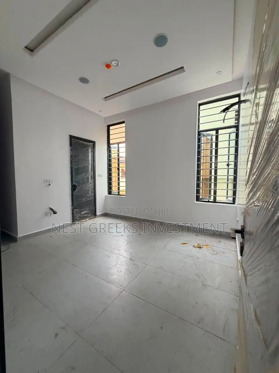 4bdrm Duplex in Omole Phase 2 for sale