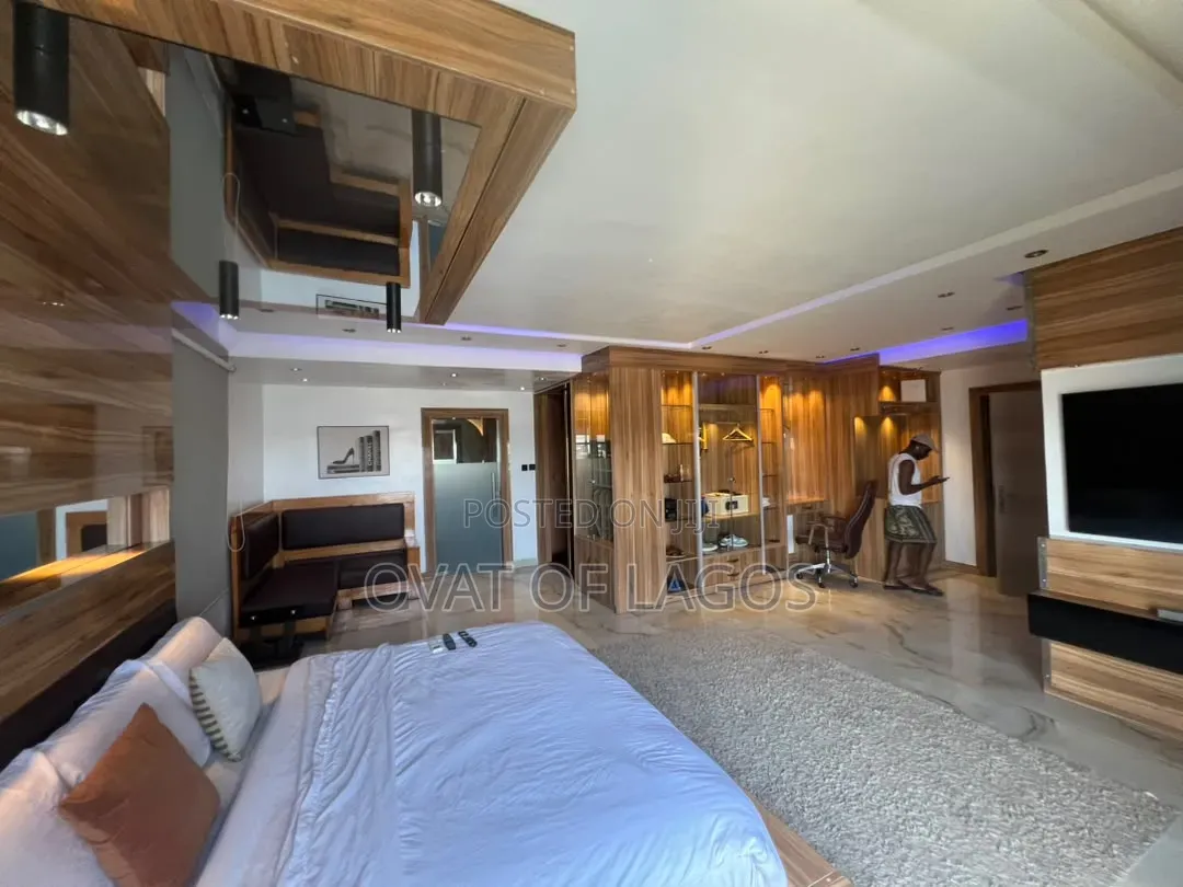Furnished 3bdrm Apartment in Banana Island for rent