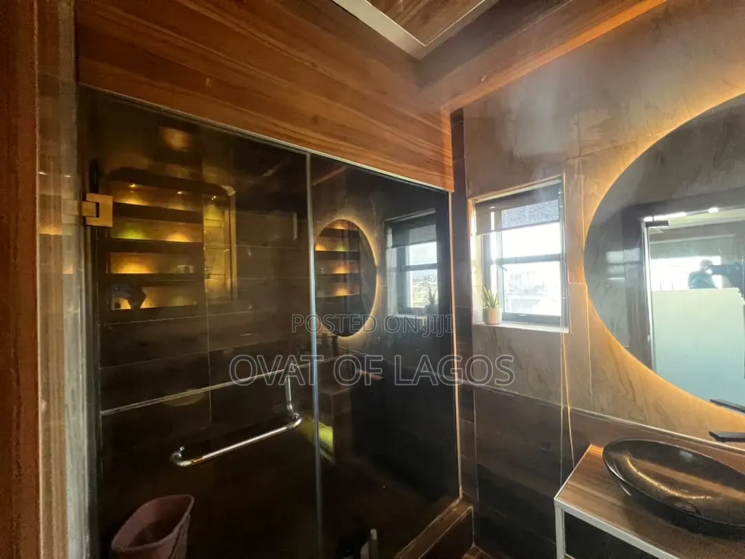 Furnished 3bdrm Apartment in Banana Island for rent