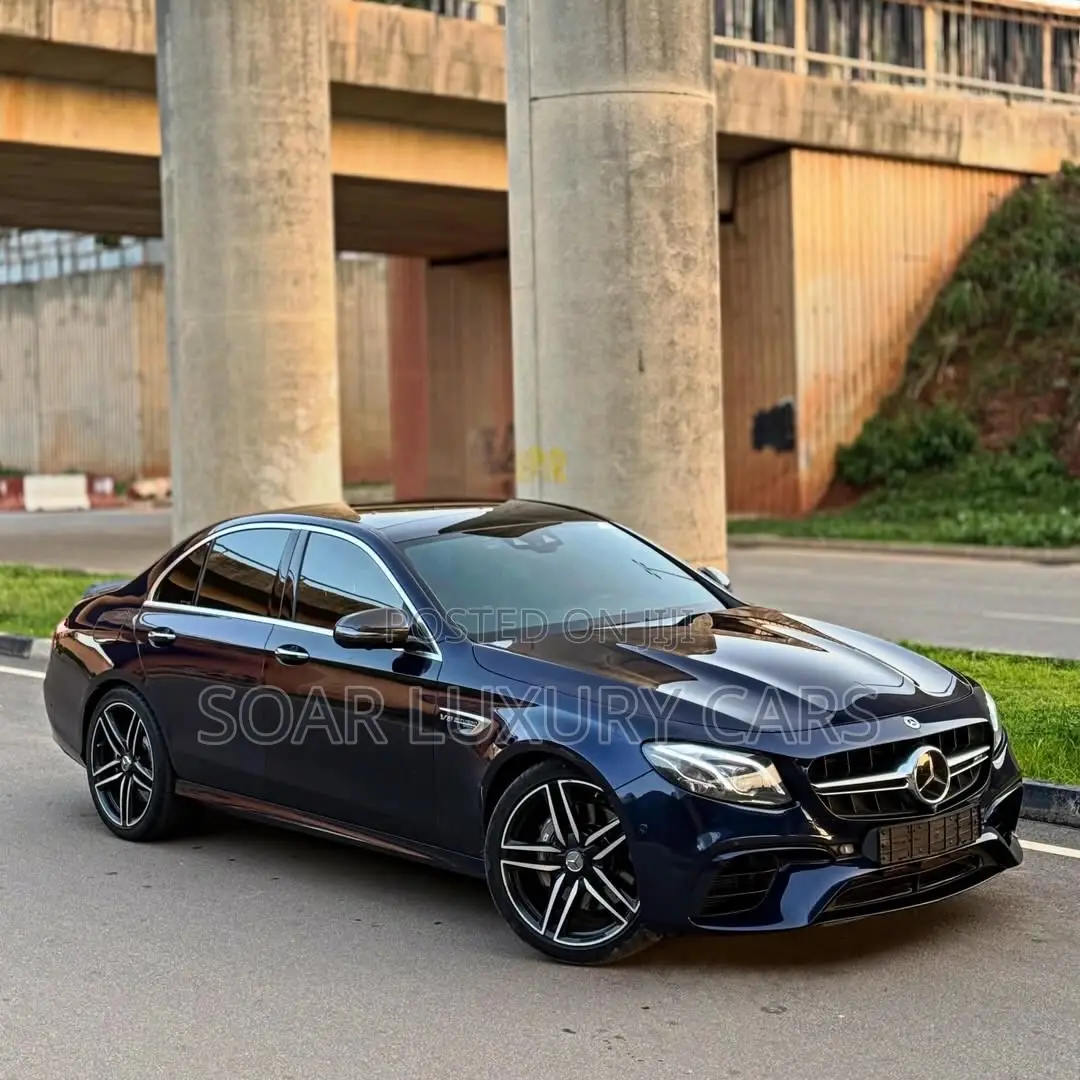 Mercedes-Benz E63 2019 Blue