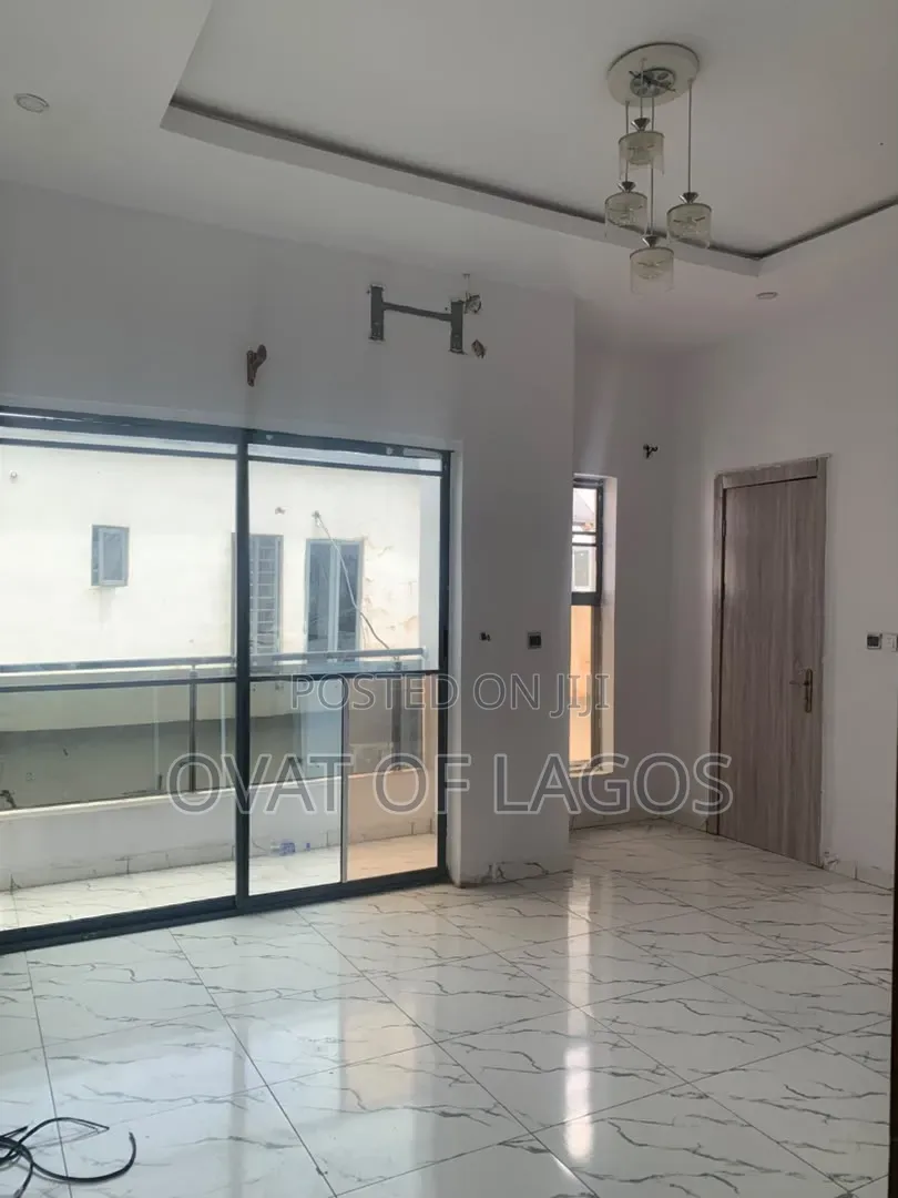 4bdrm Duplex in Ikota for rent
