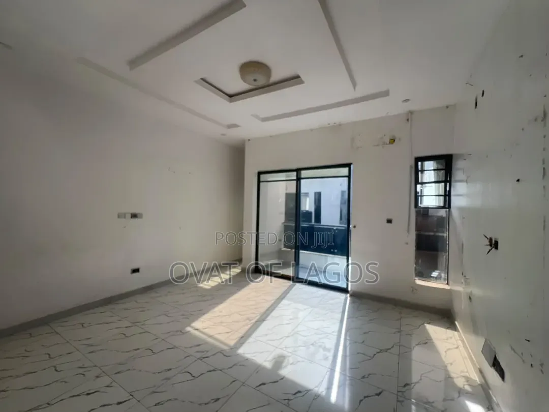 3bdrm Duplex in Ikota for rent