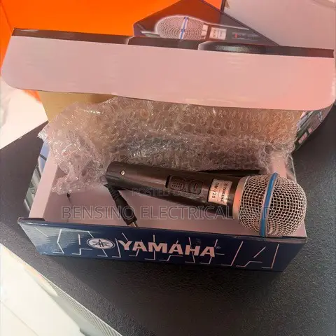 Yamaha Wired Microphone