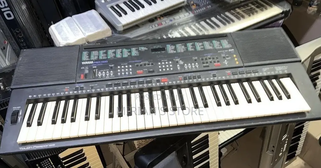 Classic Yamaha Direct UK Used PSR-400 Professional 61-Key Keyboard