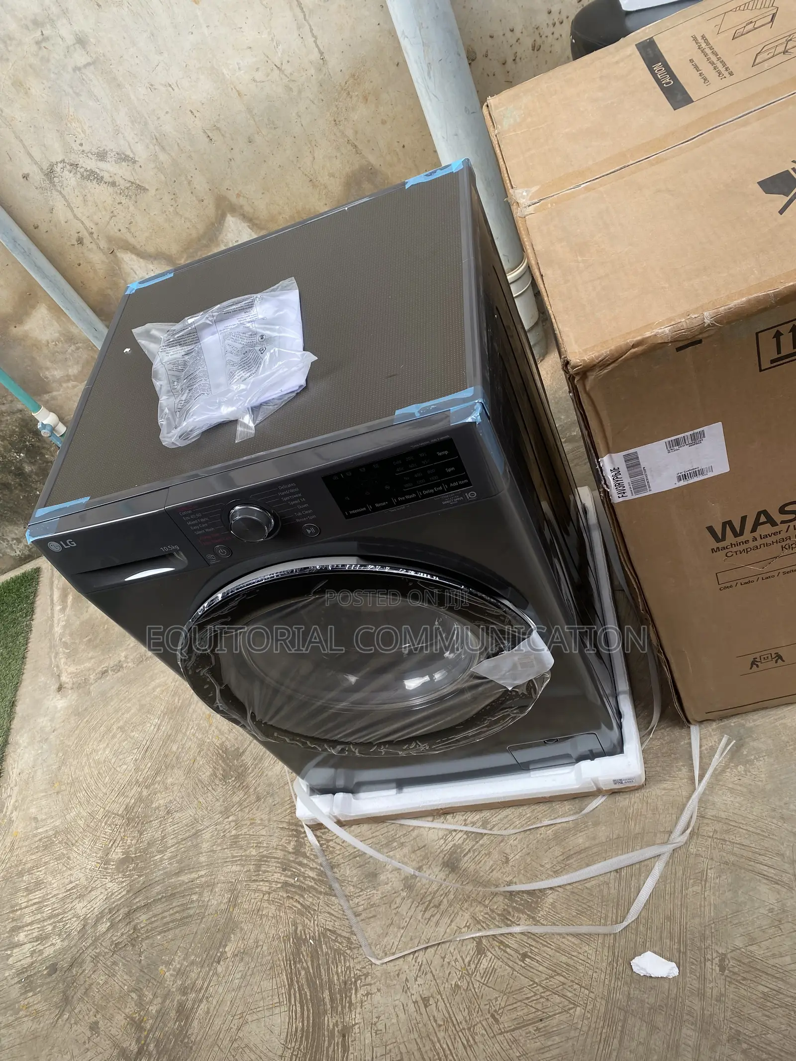 LG F4V3RYP6JE Front-Load Washer With 10.5KG Capacity