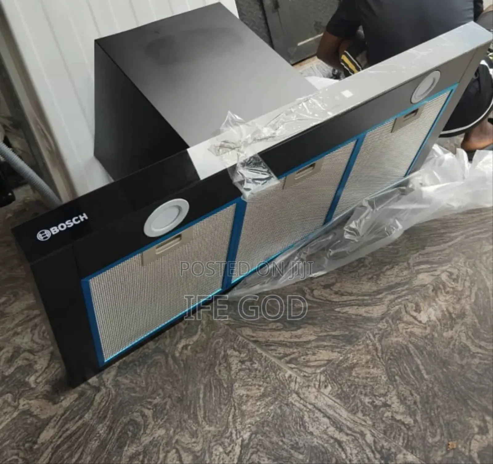 Quality BOSCH (T-Shape) 90CM Premium Luxury Inverter Heat Extractor