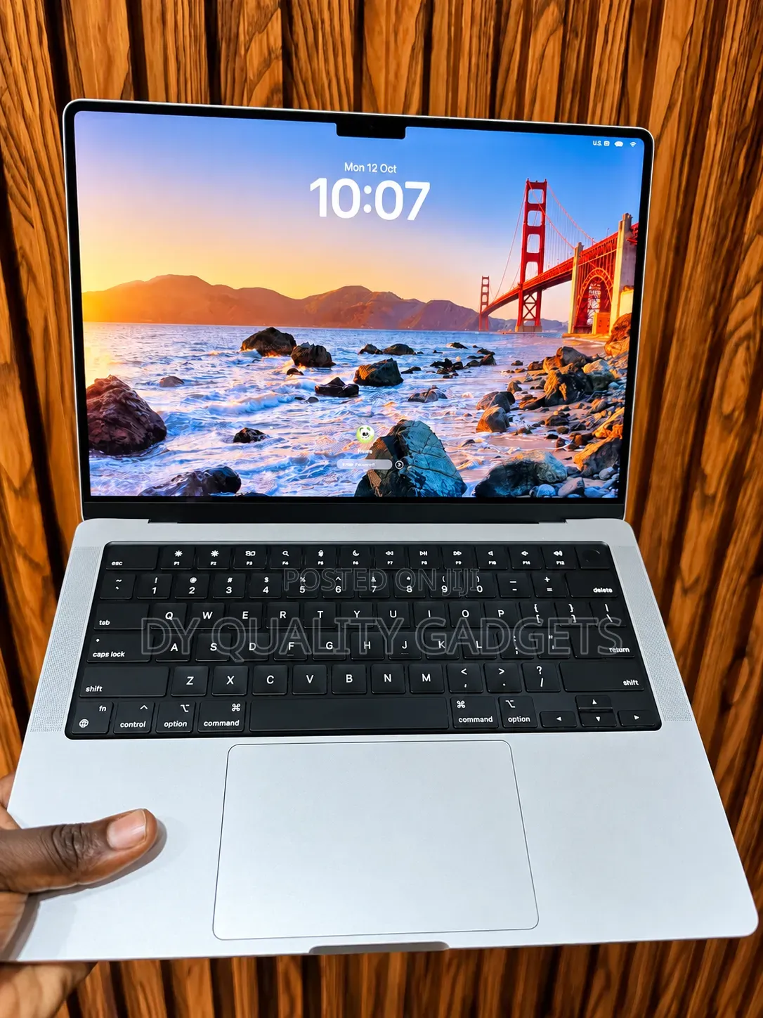 Laptop Apple MacBook Pro 2021 M1 16GB Apple M1 Pro SSD 512GB