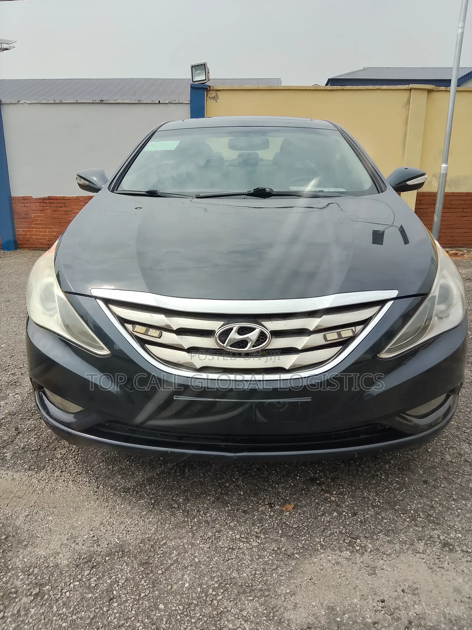 Hyundai Sonata Limited 2.0T Sedan (2.0L 4cyl 6A) 2011 Gray