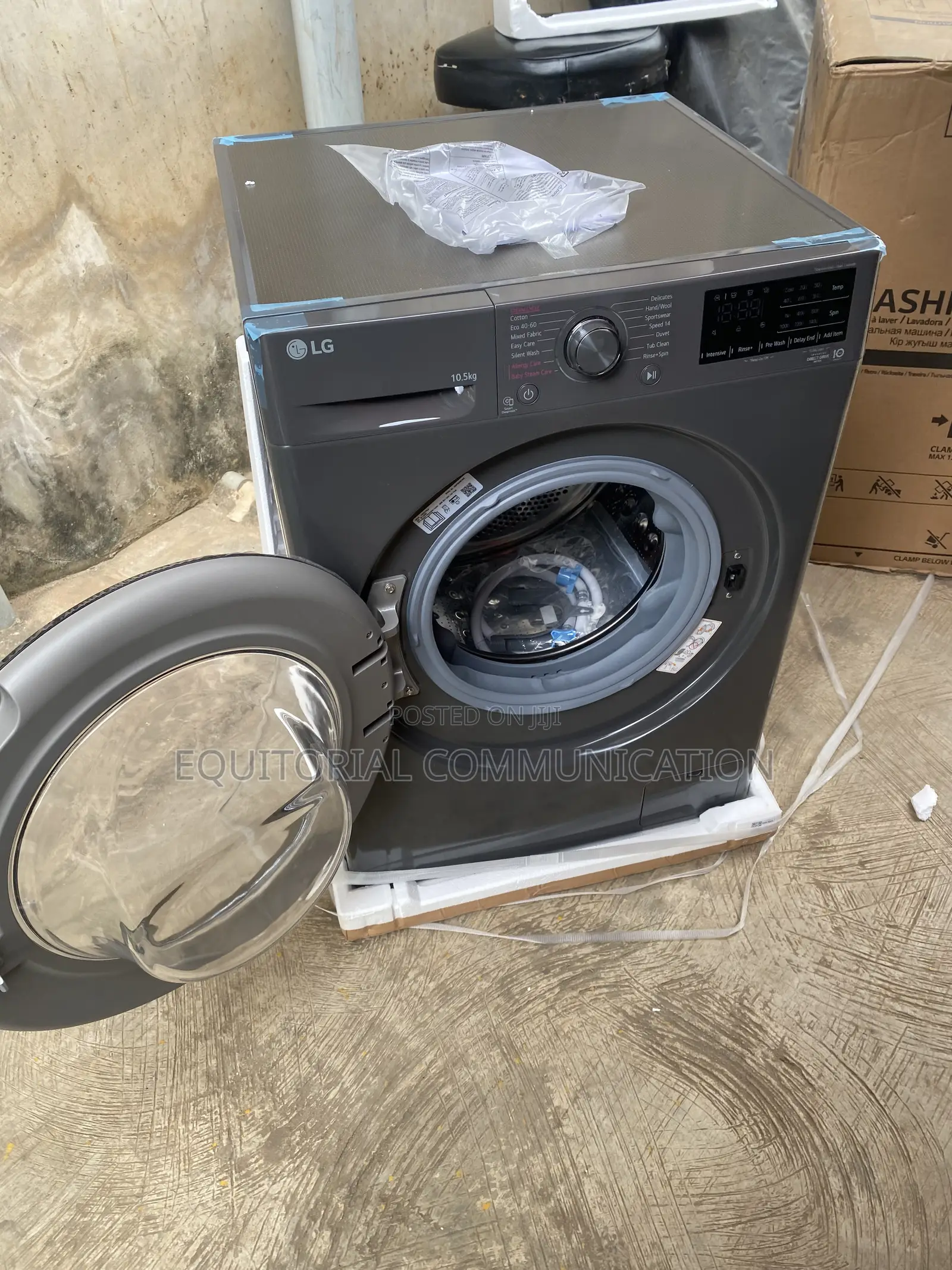 LG F4V3RYP6JE 10.5KG Everyday Clothes Washing Machine