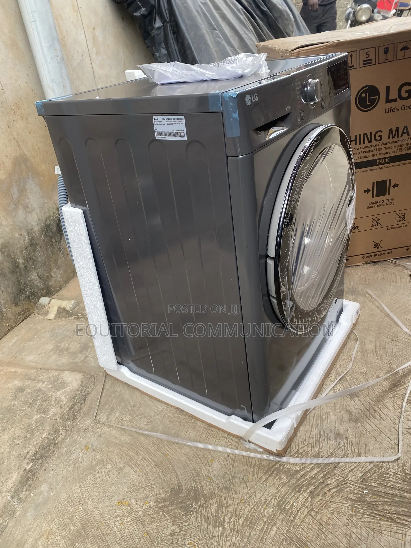 LG F4V3RYP6JE 10.5KG Everyday Clothes Washing Machine