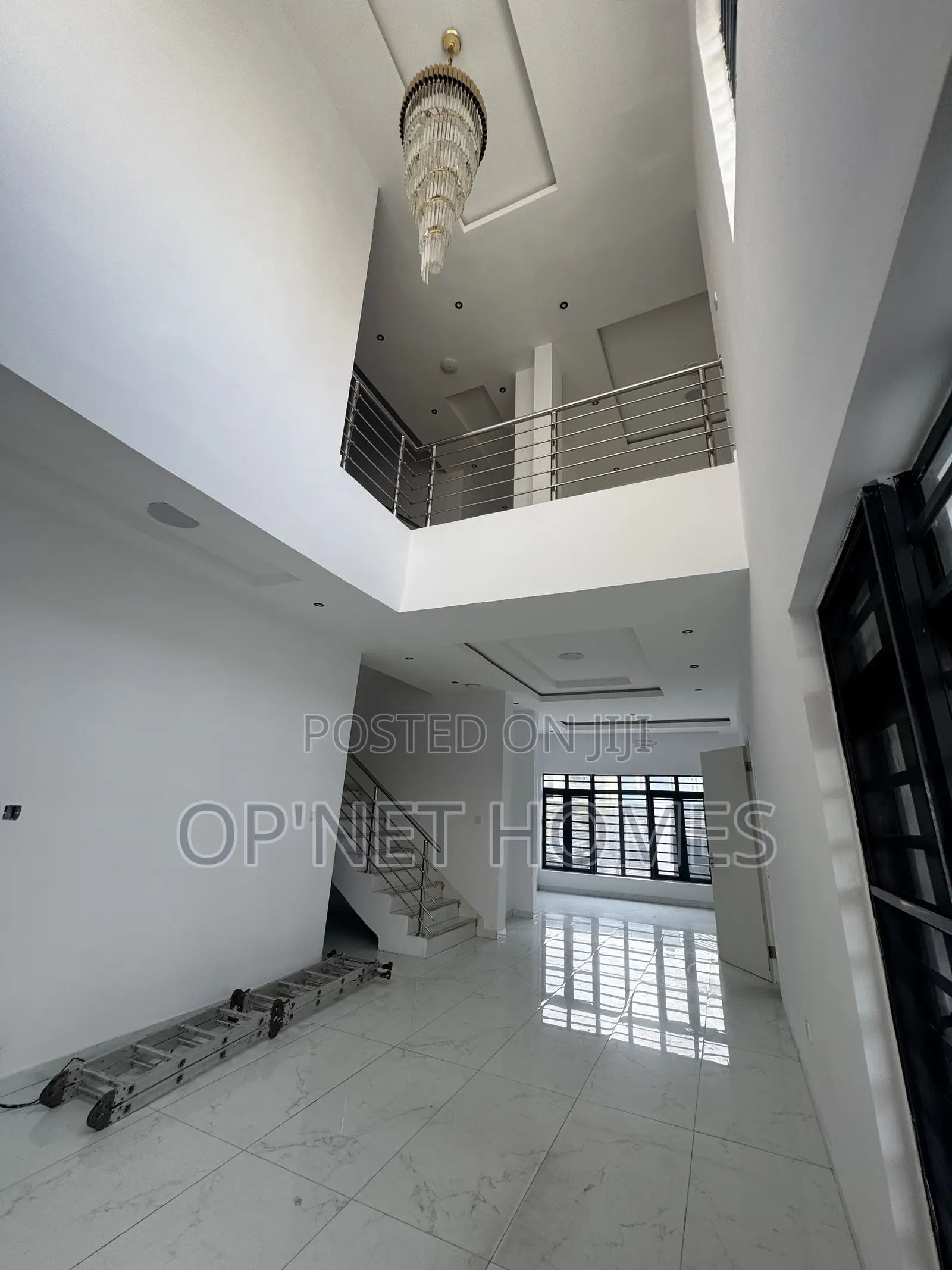 4bdrm Duplex in U3 Estate, Lekki Phase 1 for rent